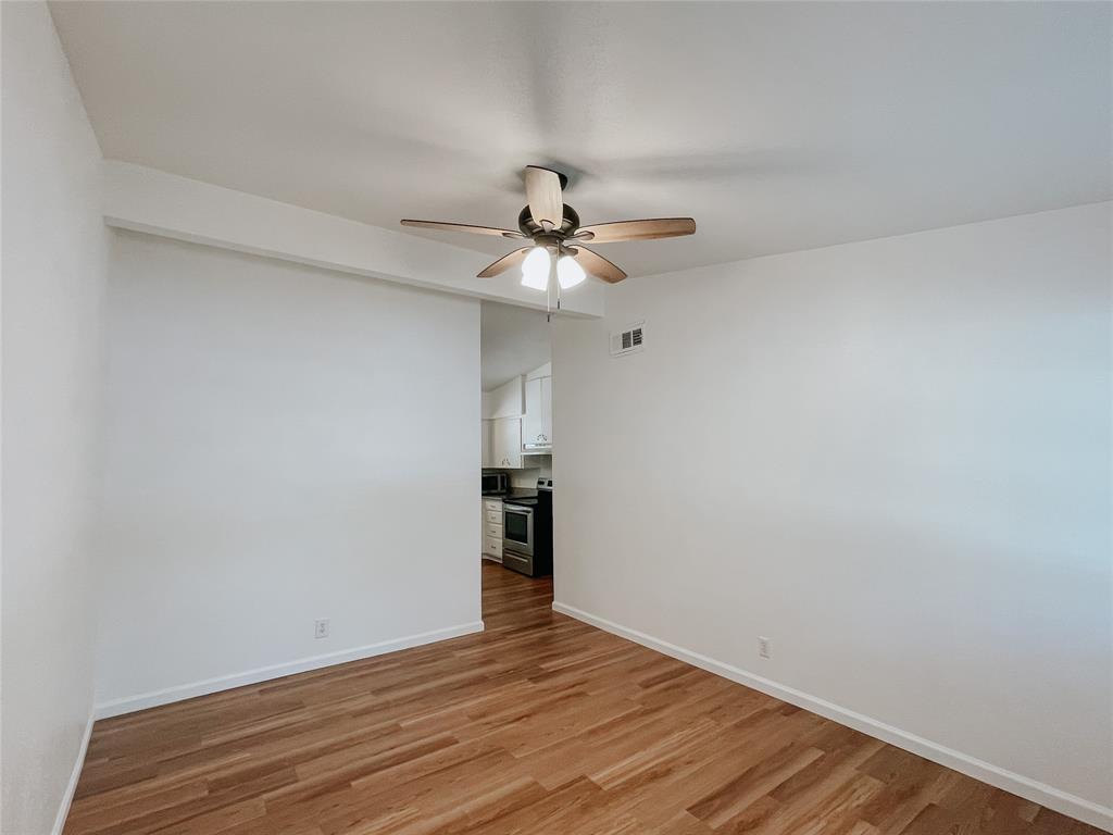 405 Knob Circle Property Photo 4