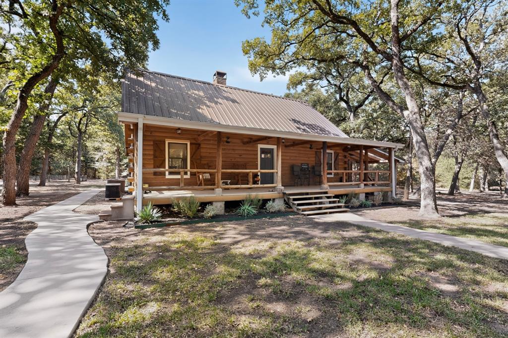 3546 Private Road 2562 Property Photo 3