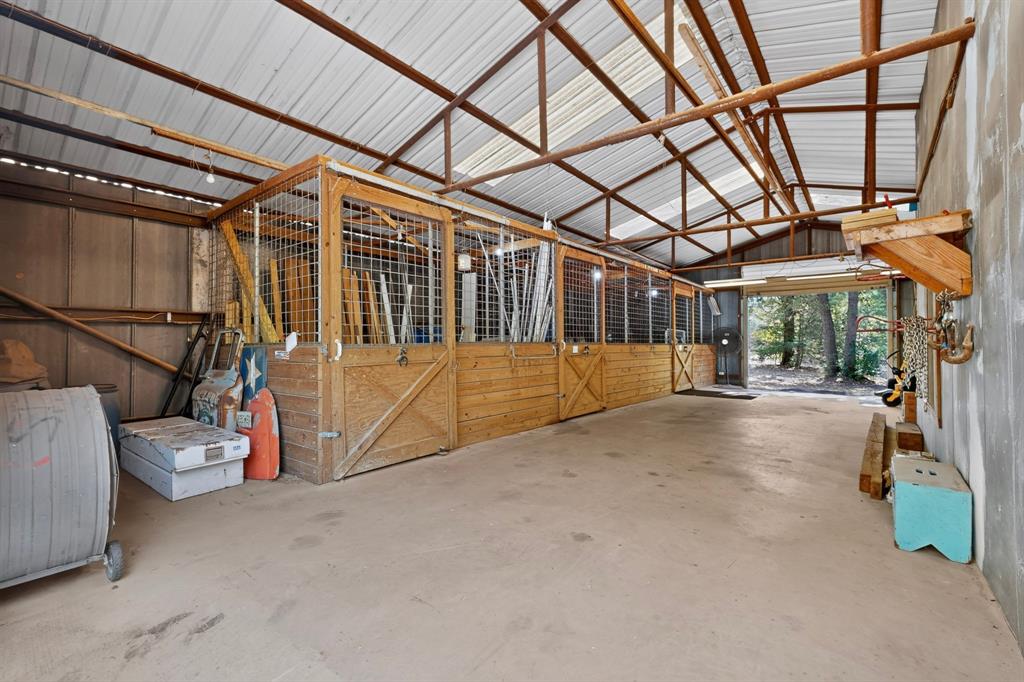 3546 Private Road 2562 Property Photo 37