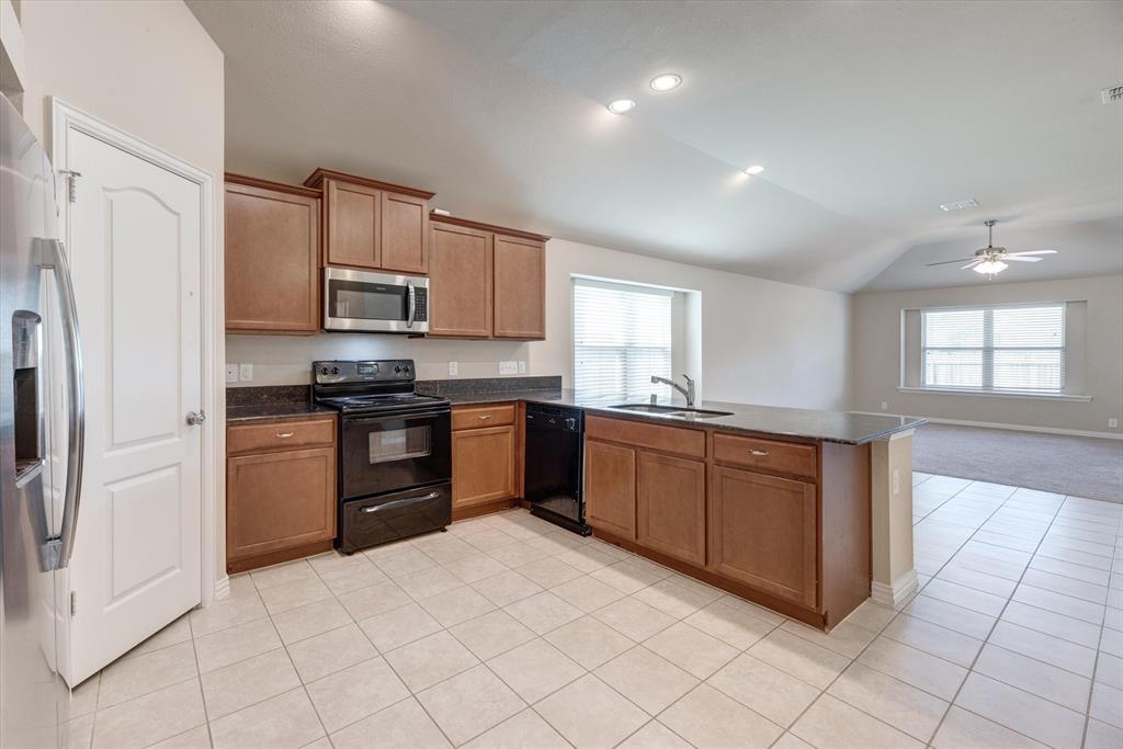 4829 Lemon Grove Drive Property Photo 9
