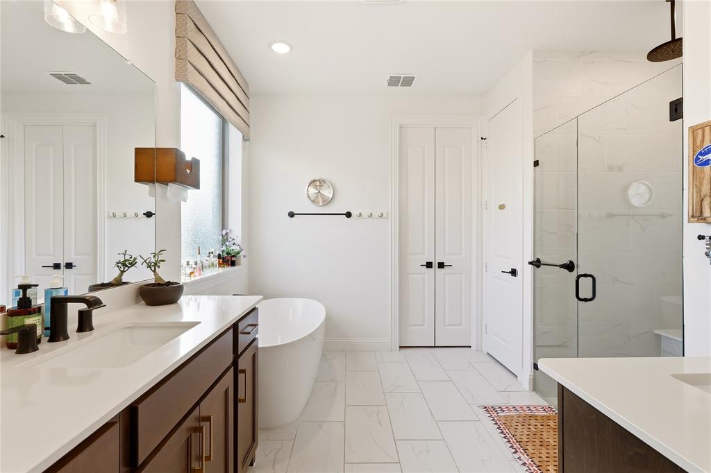 3201 Casa Blanca Street Property Photo 10