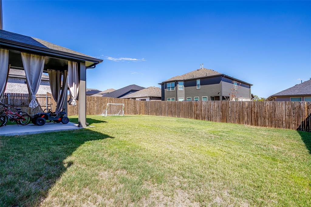 2921 Fox Trail Lane Property Photo 30