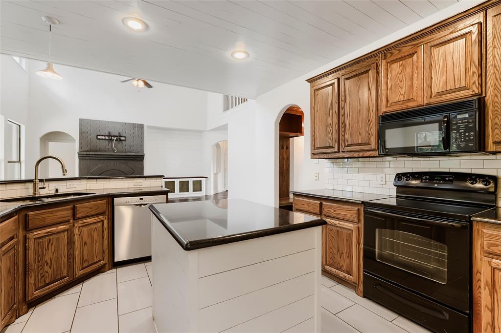 116 Crooked Cove Property Photo 11