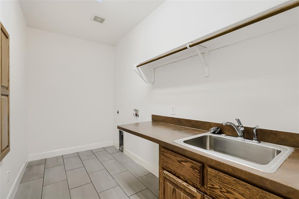116 Crooked Cove Property Photo 25