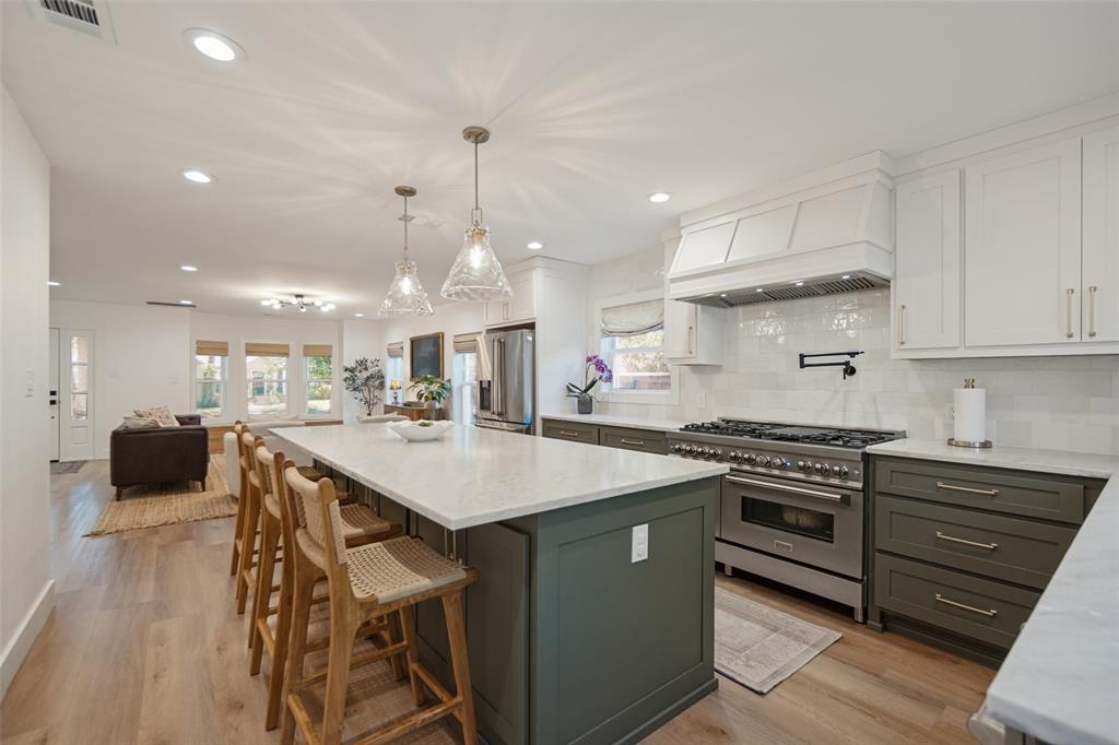 5931 Kenwood Avenue Property Photo 8