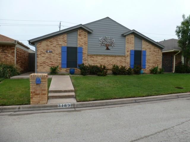 3189 Chimney Circle Property Photo 1