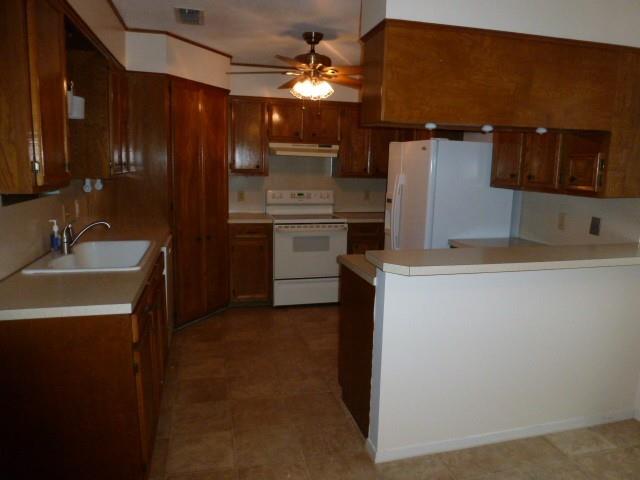 3189 Chimney Circle Property Photo 6