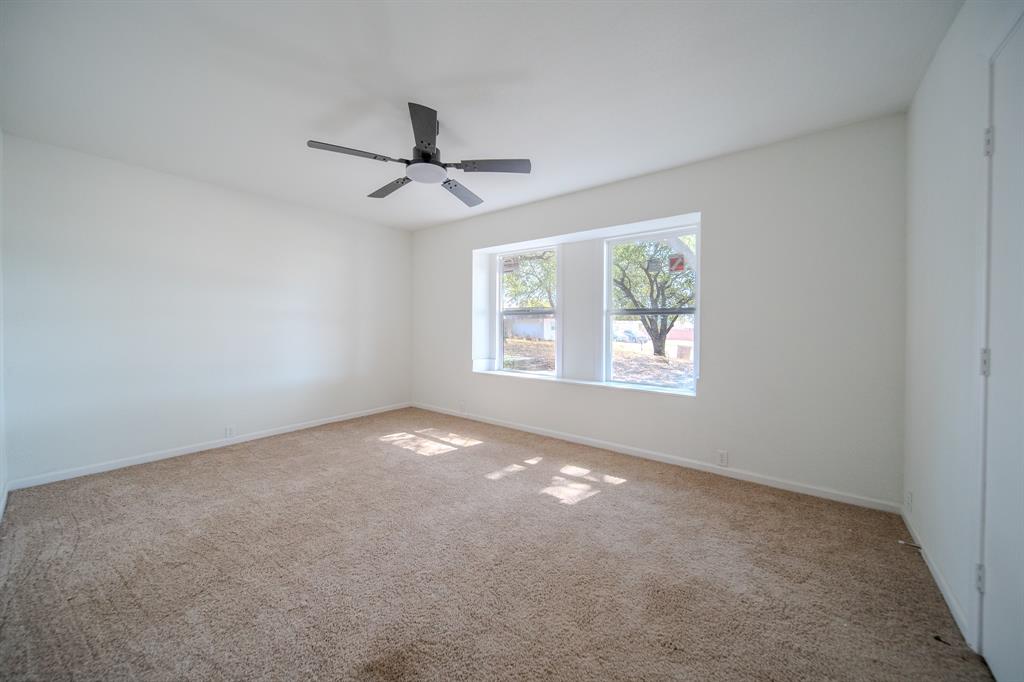 8820 S Normandale Street Property Photo 17