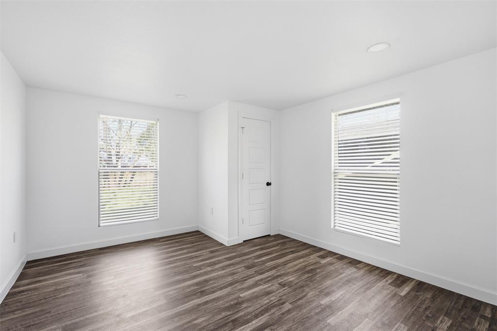 300 S 2nd Street Property Photo 18