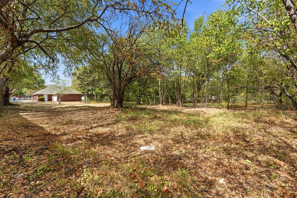 3102 Weisenberger Drive Property Photo 3