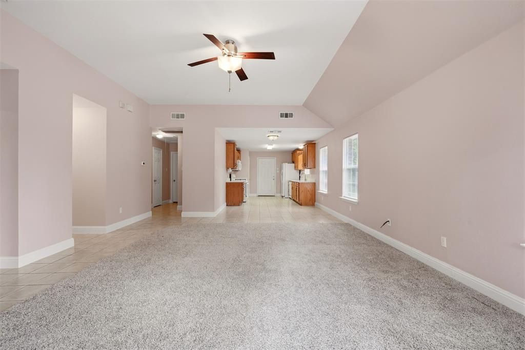 3102 Weisenberger Drive Property Photo 9