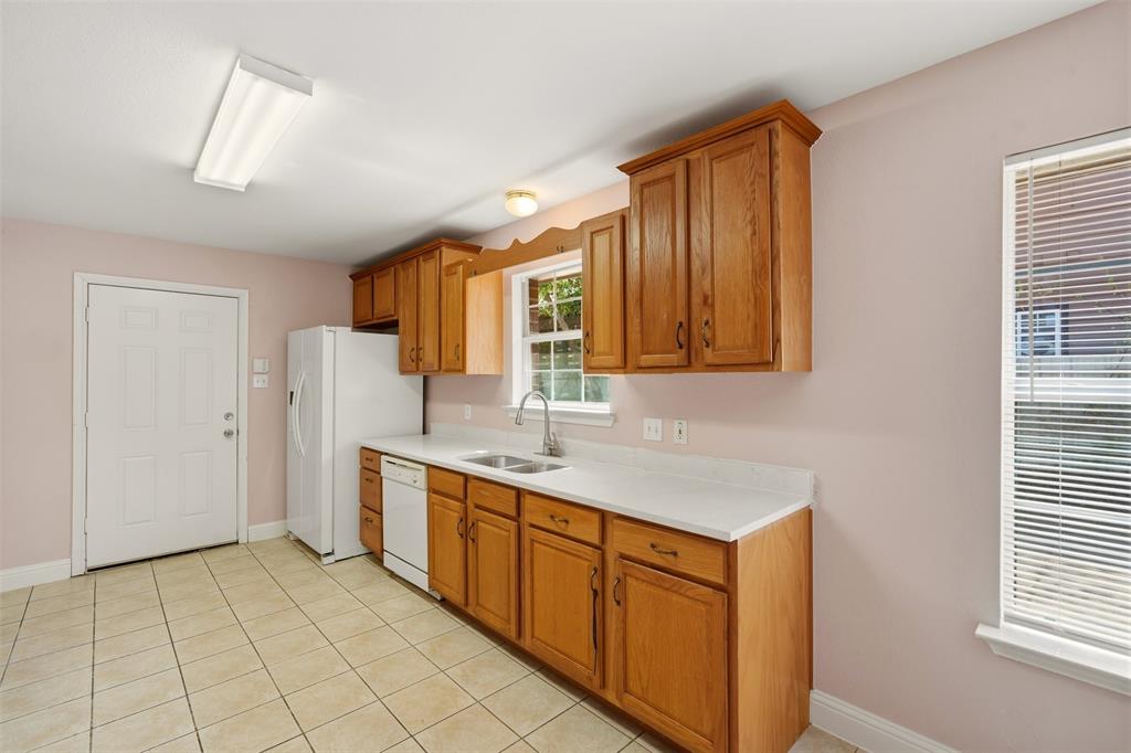 3102 Weisenberger Drive Property Photo 14