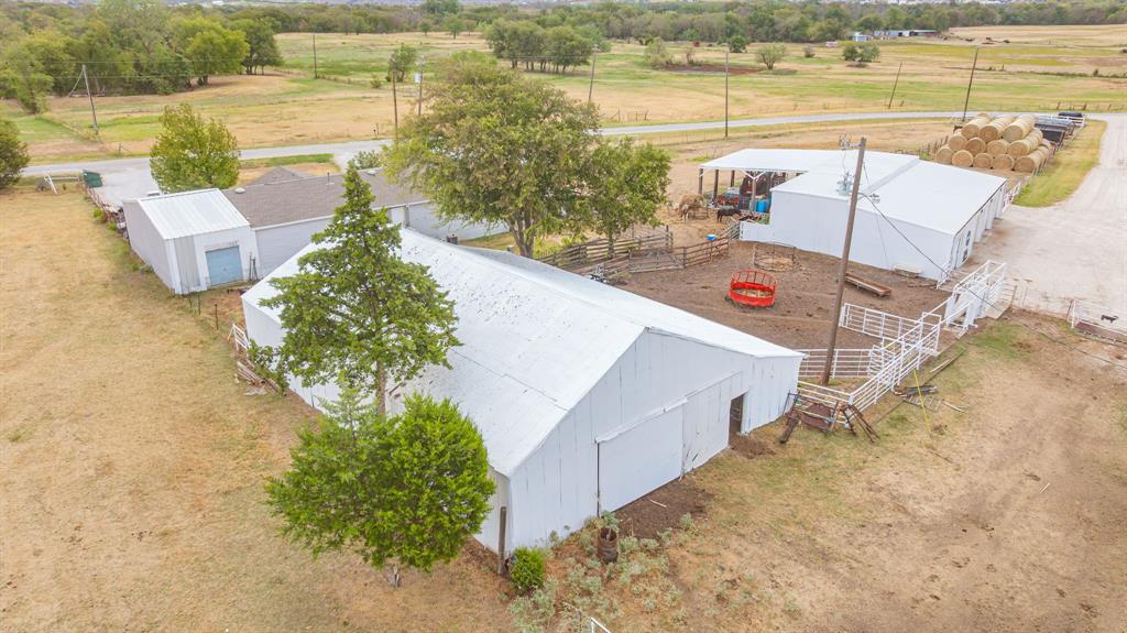 4703 Pure Country Lane Property Photo 12