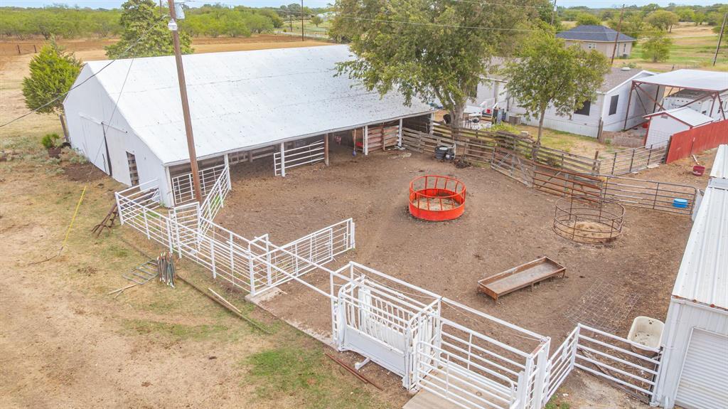 4703 Pure Country Lane Property Photo 13