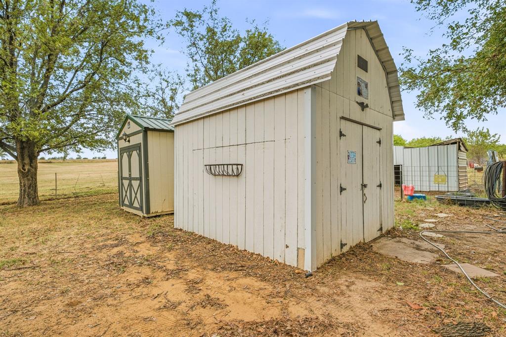 4703 Pure Country Lane Property Photo 20