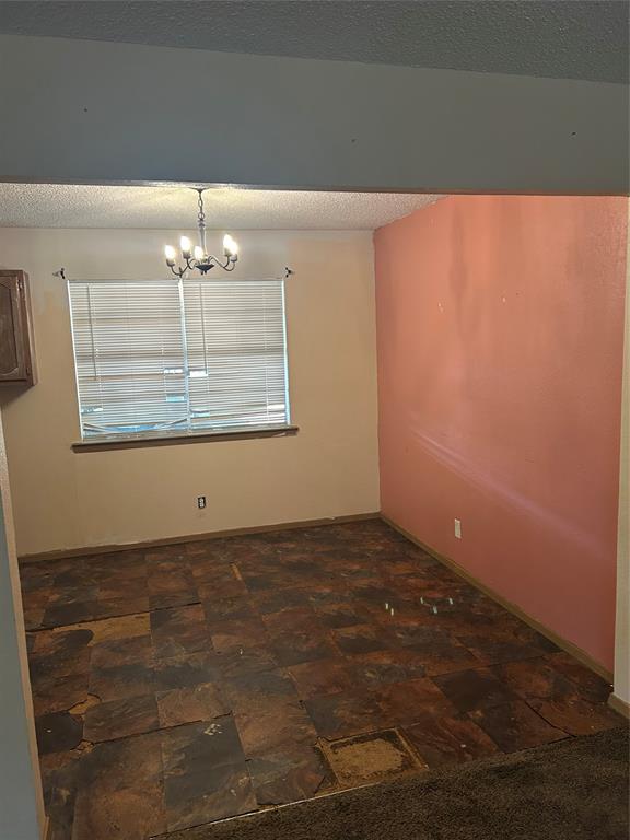 1608 W Kaufman Street Property Photo 7