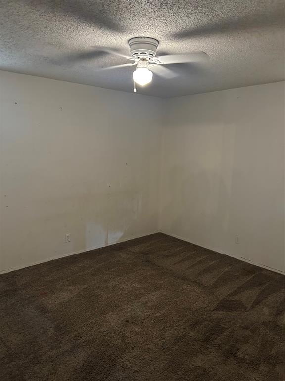 1608 W Kaufman Street Property Photo 8