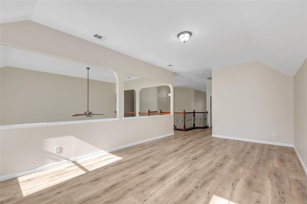 2319 Comanche Trail Property Photo 18
