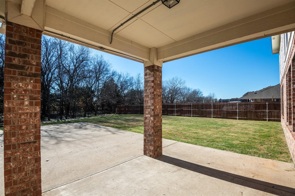 2319 Comanche Trail Property Photo 23