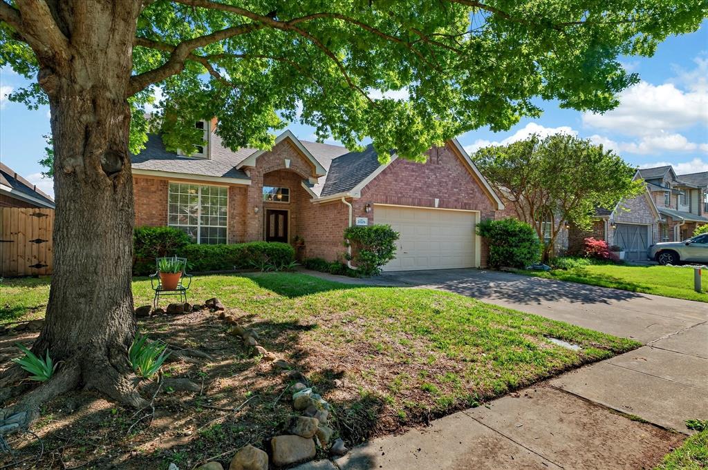 3329 Woodglen Drive Property Photo 6