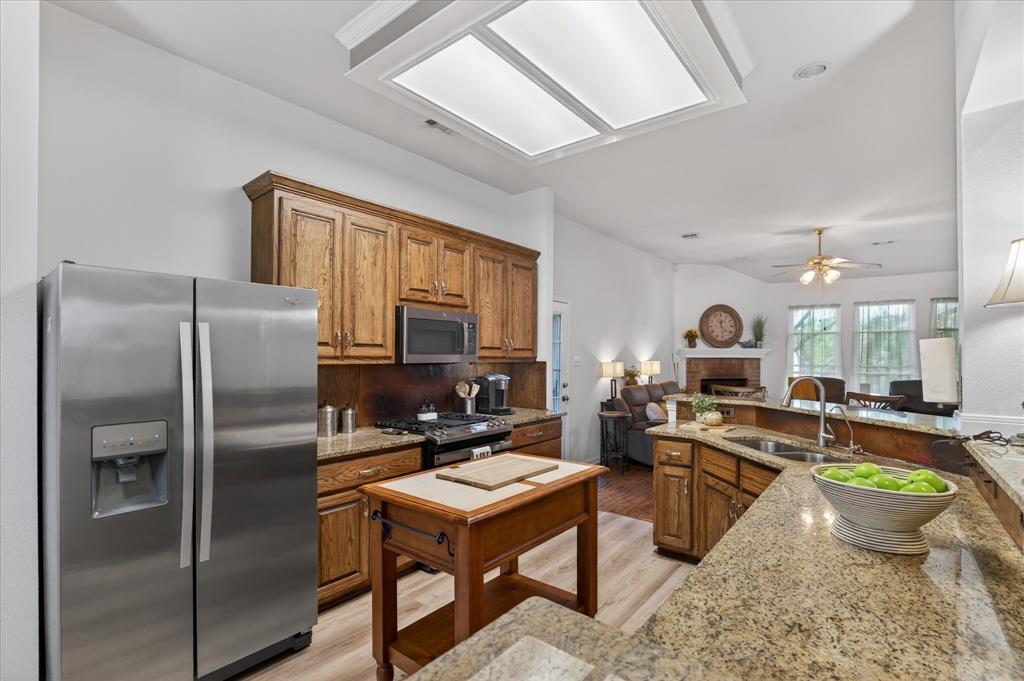 3329 Woodglen Drive Property Photo 12