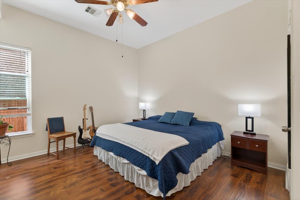 3329 Woodglen Drive Property Photo 16
