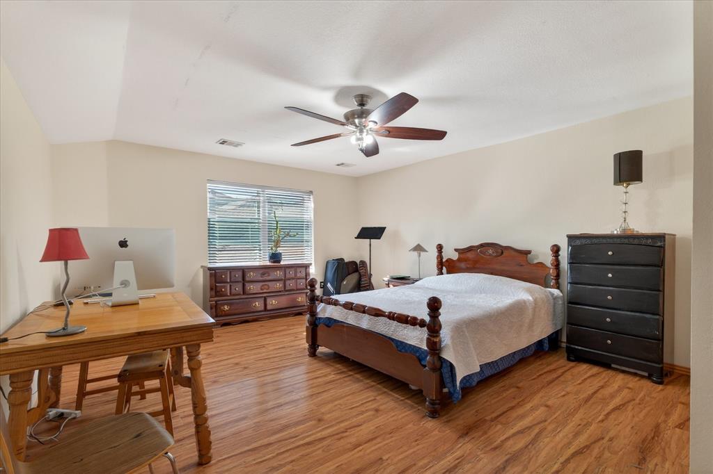 3329 Woodglen Drive Property Photo 23