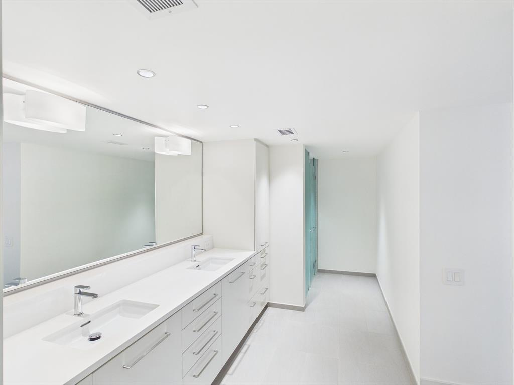 1111 Lagoon Property Photo 11