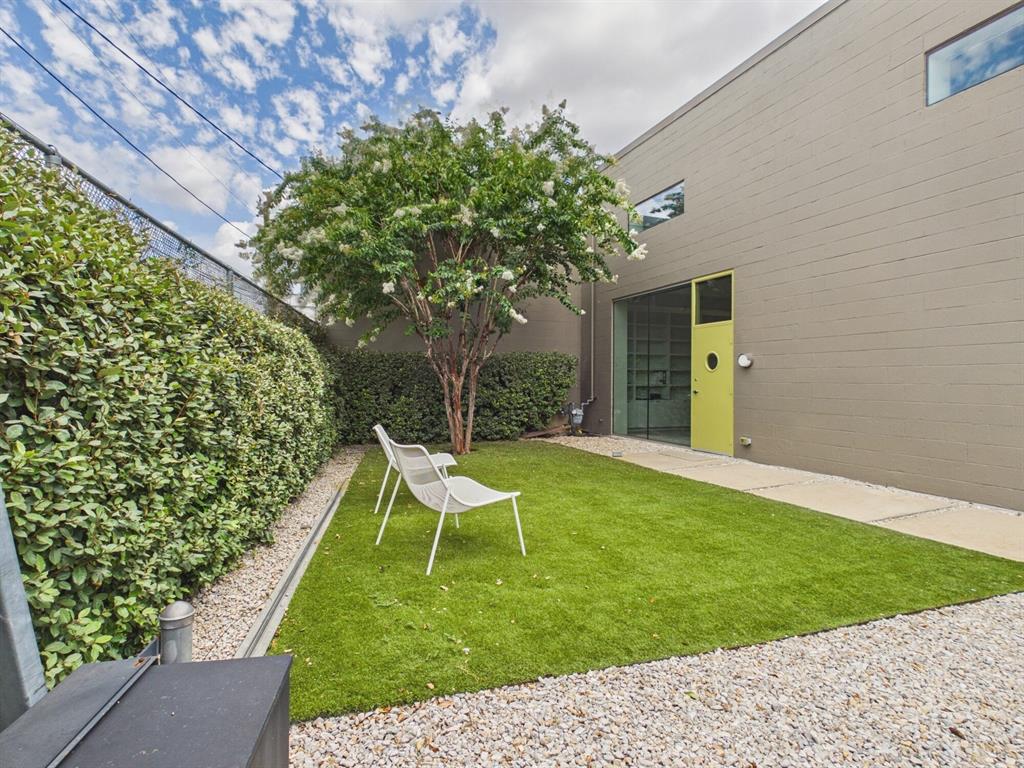 1111 Lagoon Property Photo 18