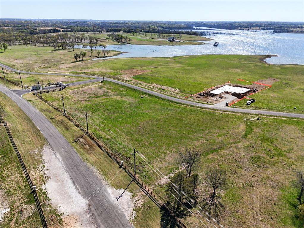 532 Lakeshore Terrace Property Photo 15