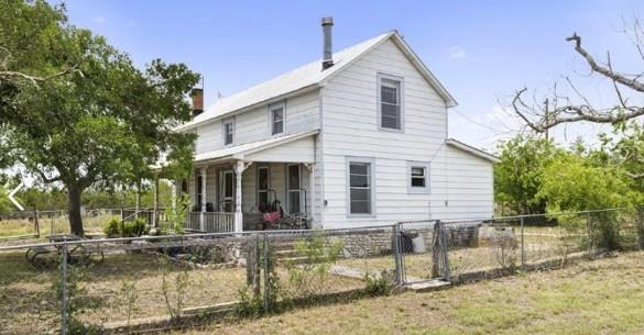65 Miles Lane Property Photo 3