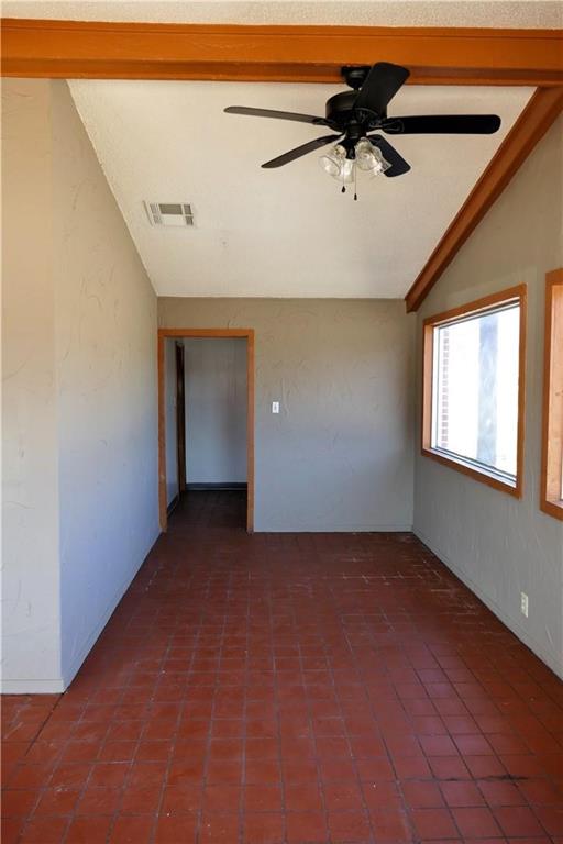 301 S Ellis Street Property Photo 17