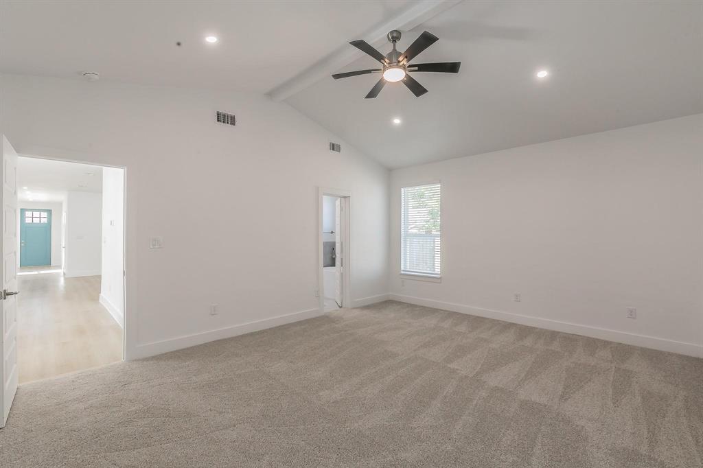 3908 Vilbig Road Property Photo 9