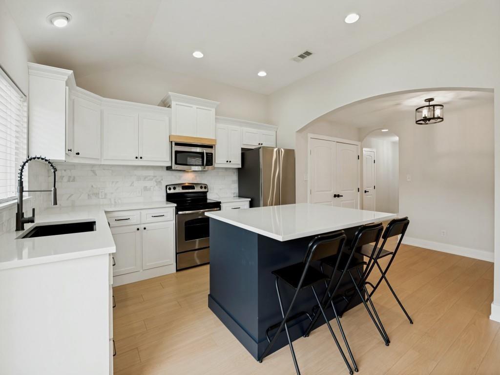 4433 Larner Street Property Photo 12