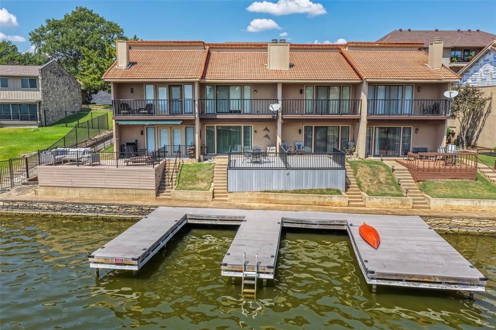 5515 Club Cove Court Property Photo 2