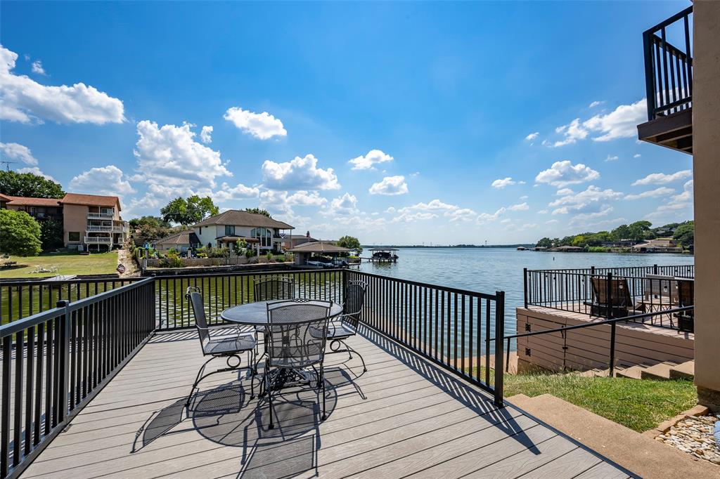 5515 Club Cove Court Property Photo 12