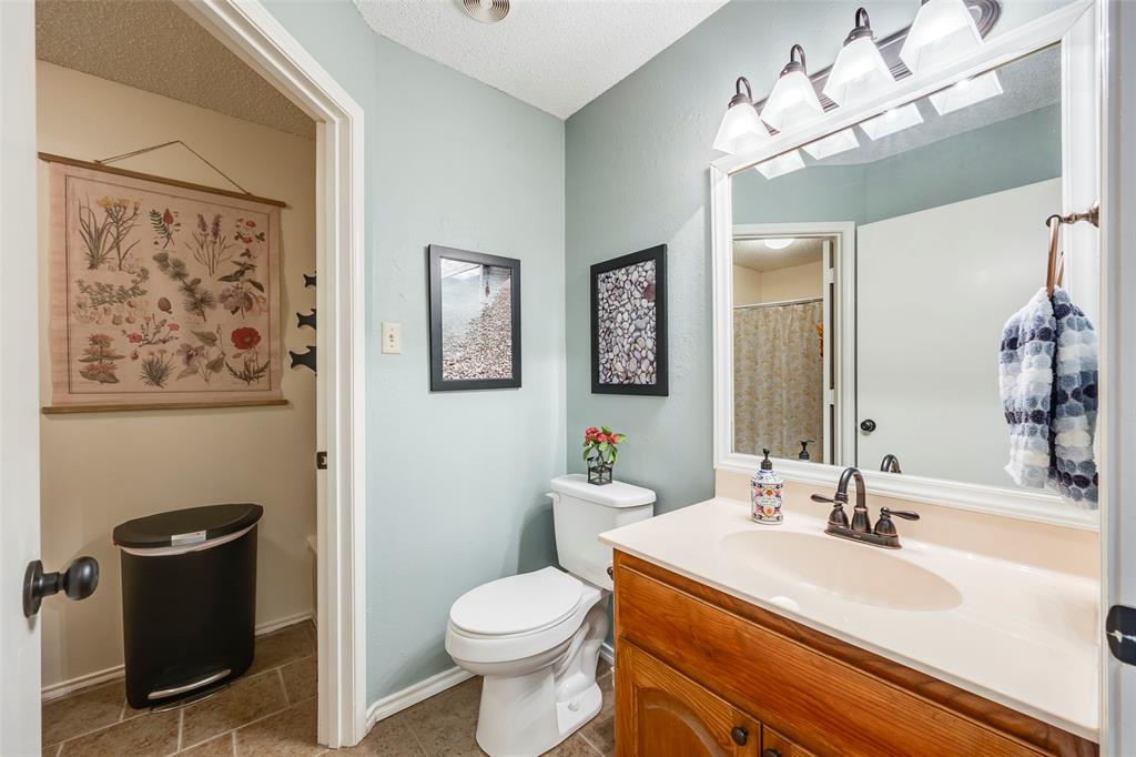 5515 Club Cove Court Property Photo 17