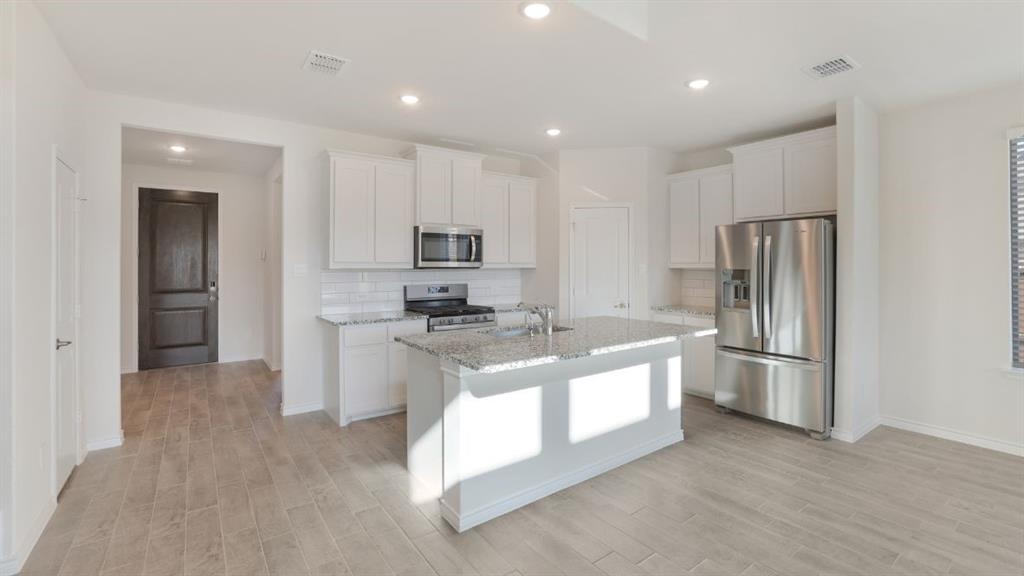 1405 Wood Vine Drive Property Photo 3