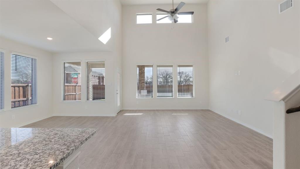 1405 Wood Vine Drive Property Photo 4