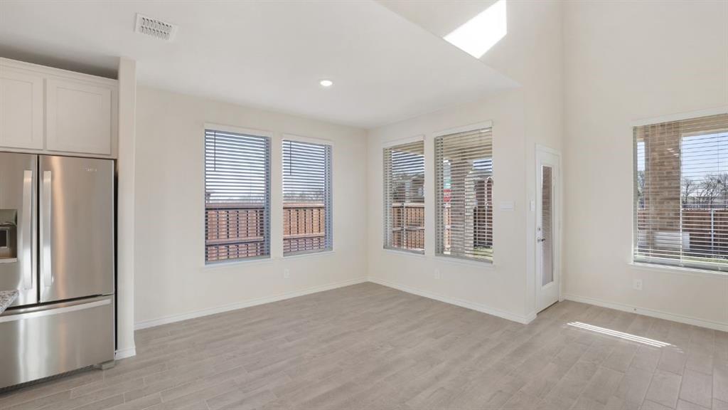 1405 Wood Vine Drive Property Photo 6