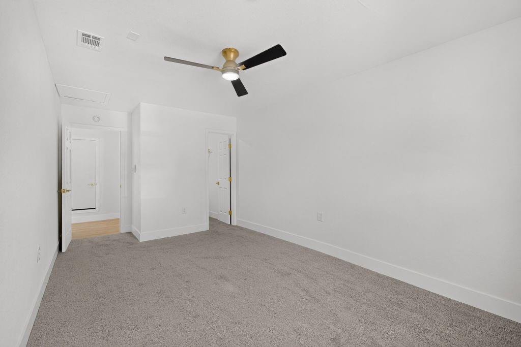 3204 Pacesetter Drive Property Photo 21