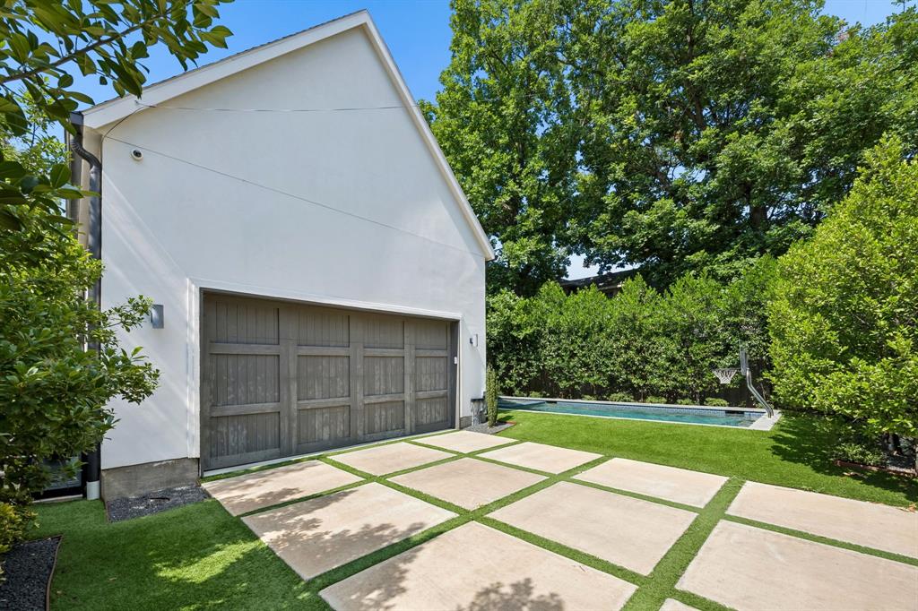 4437 Grassmere Lane Property Photo 37