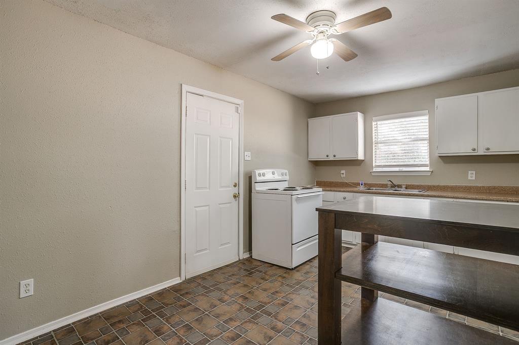 208 Wells Burnett Road Property Photo 7