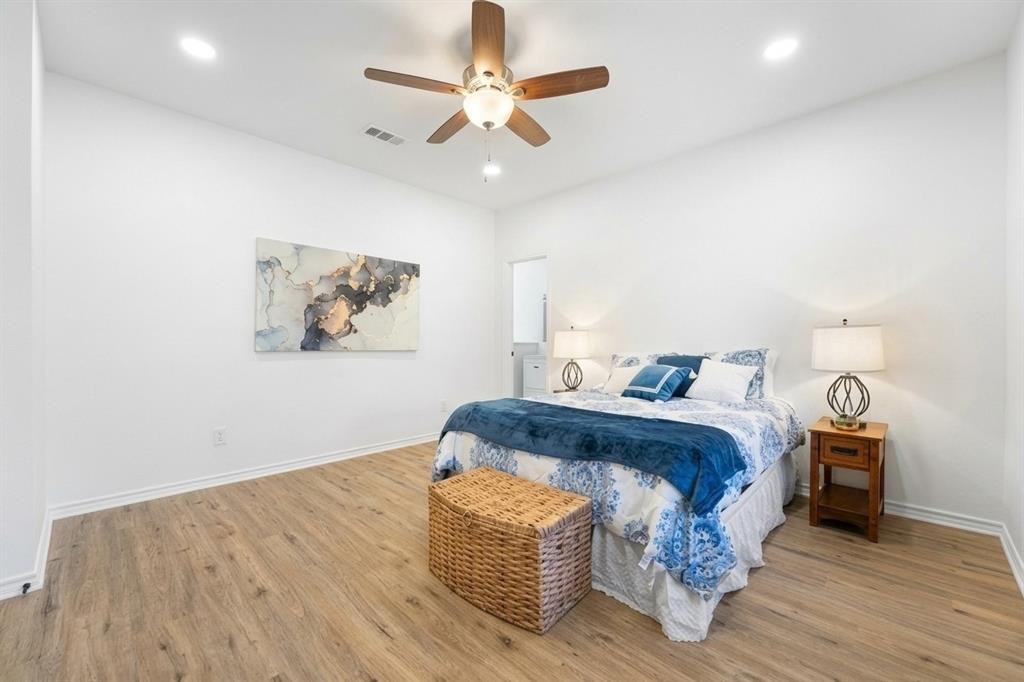 7022 Cottonwood Circle Property Photo 8