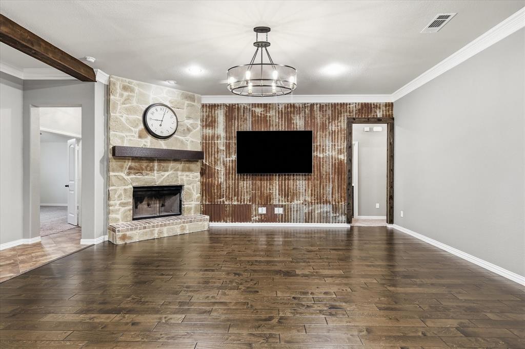 209 Highland Hills Boulevard Property Photo 9