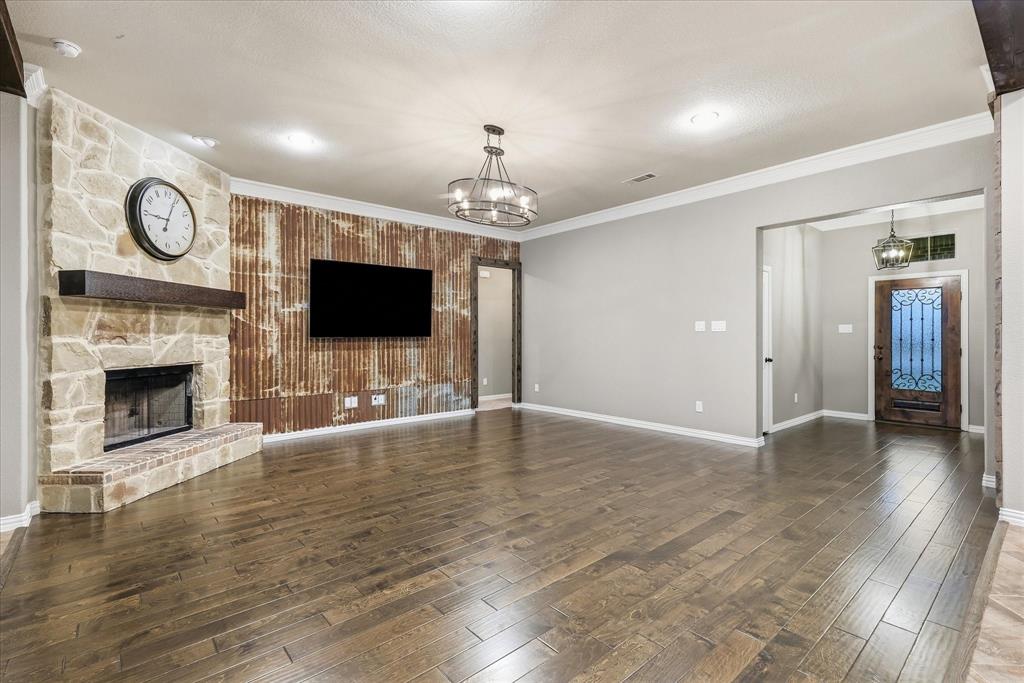 209 Highland Hills Boulevard Property Photo 10