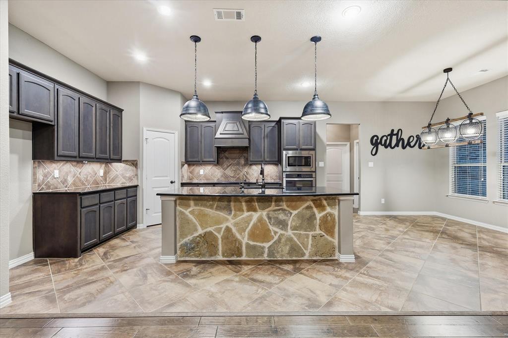 209 Highland Hills Boulevard Property Photo 13