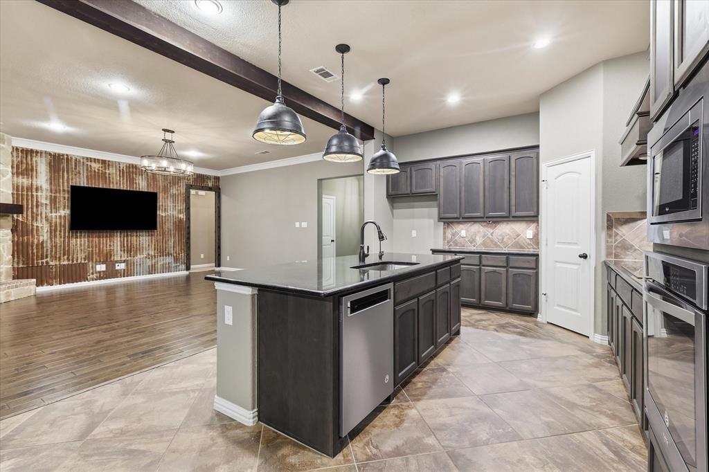 209 Highland Hills Boulevard Property Photo 15