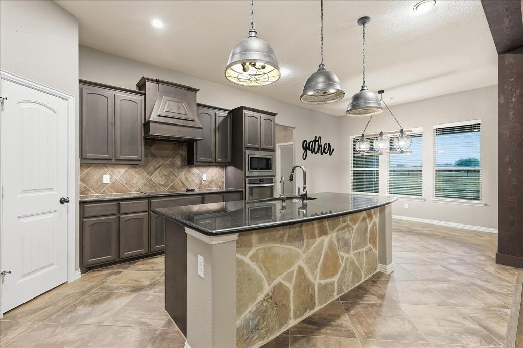 209 Highland Hills Boulevard Property Photo 18