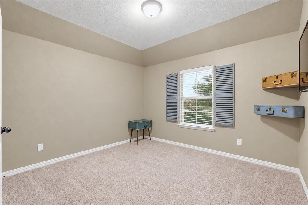 209 Highland Hills Boulevard Property Photo 32